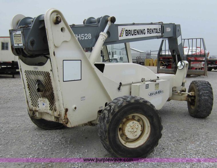 image for item C5282 1998 Terex TH528 telehandler