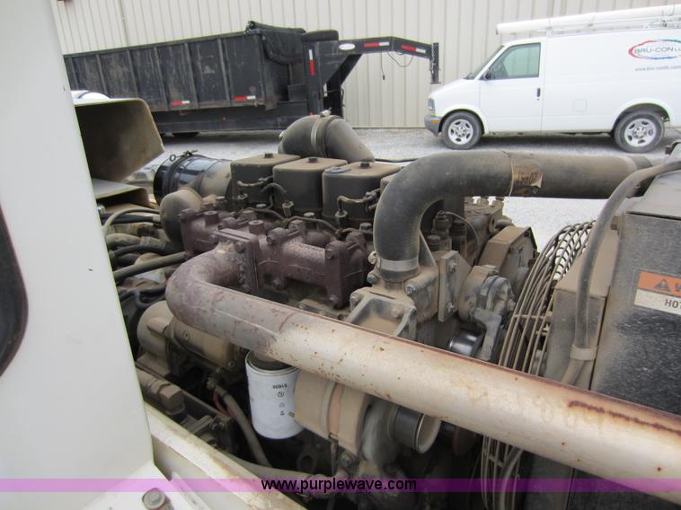 image for item C5282 1998 Terex TH528 telehandler