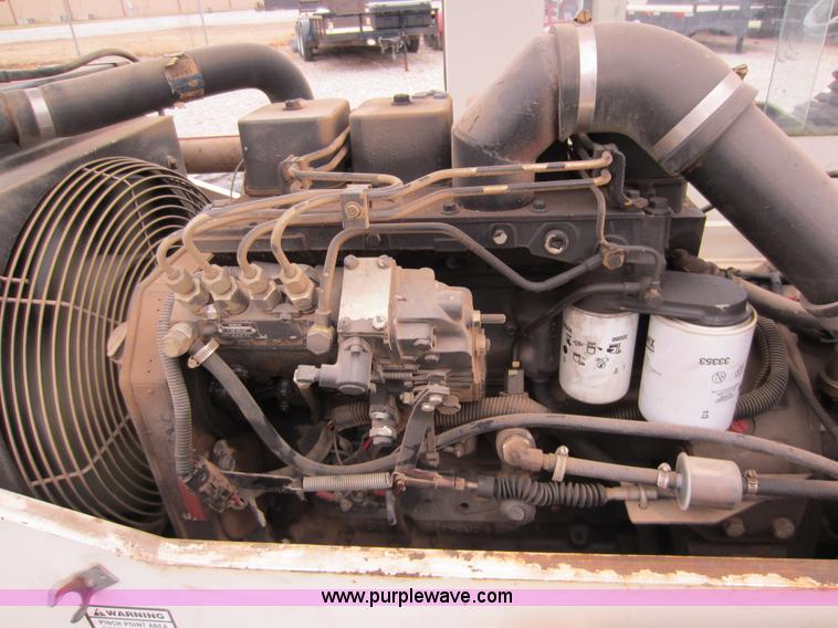 image for item C5282 1998 Terex TH528 telehandler