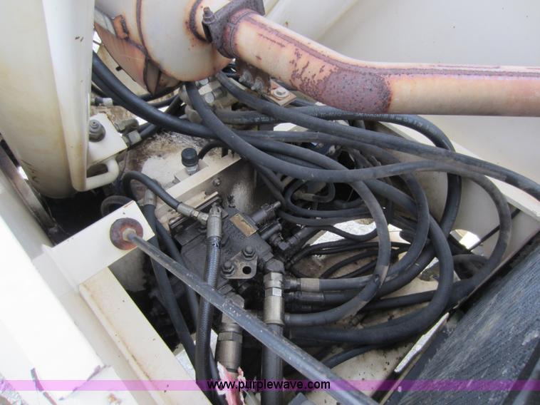 image for item C5282 1998 Terex TH528 telehandler