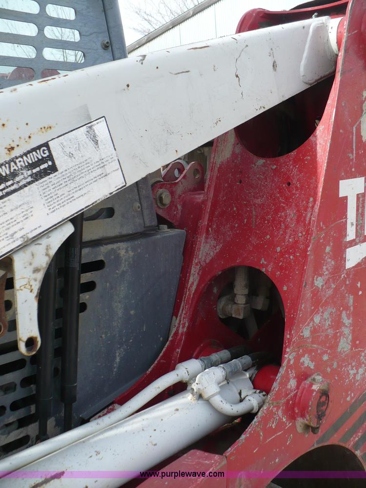 image for item C5977 2005 Takeuchi TL150 skid steer