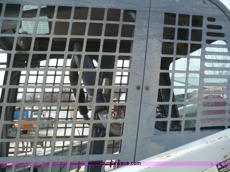 image for item C5977 2005 Takeuchi TL150 skid steer