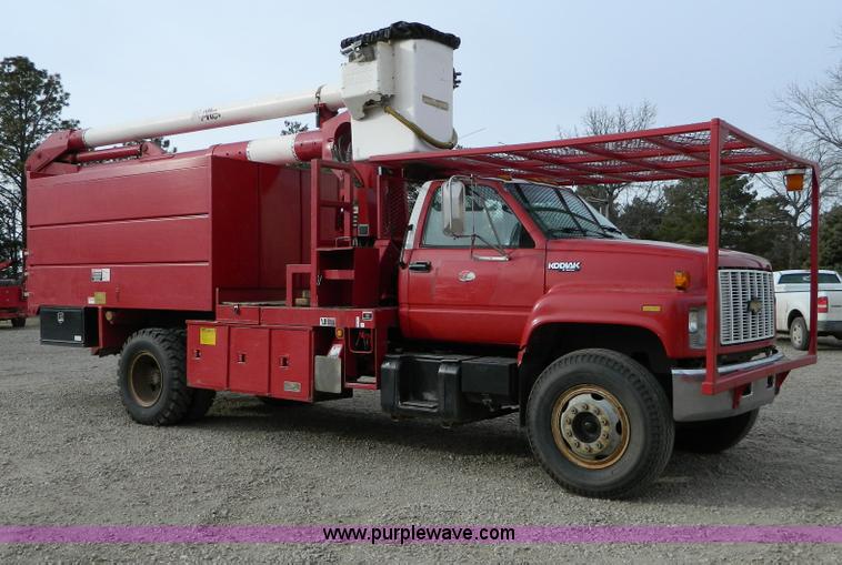 image for item D8718 1992 Chevrolet Kodiak bucket truck