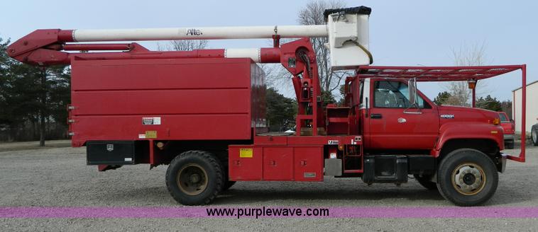 image for item D8718 1992 Chevrolet Kodiak bucket truck