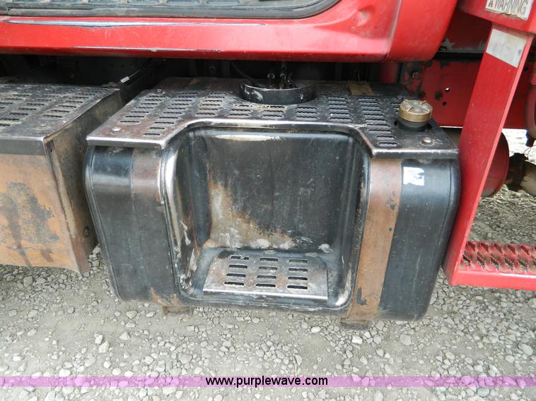 image for item D8718 1992 Chevrolet Kodiak bucket truck