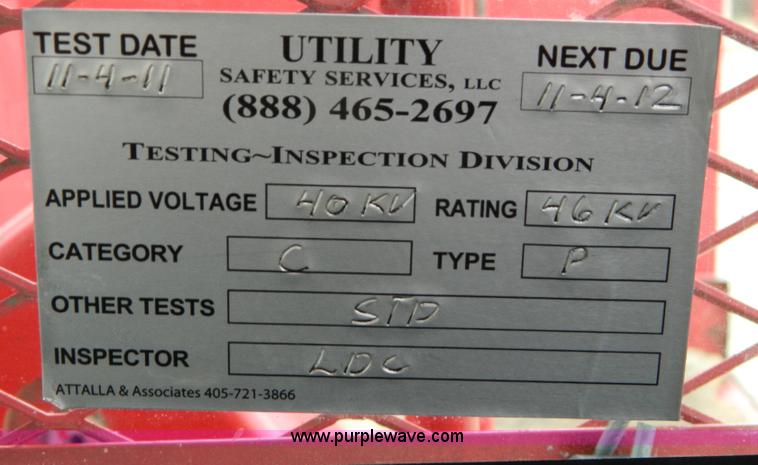 image for item D8718 1992 Chevrolet Kodiak bucket truck