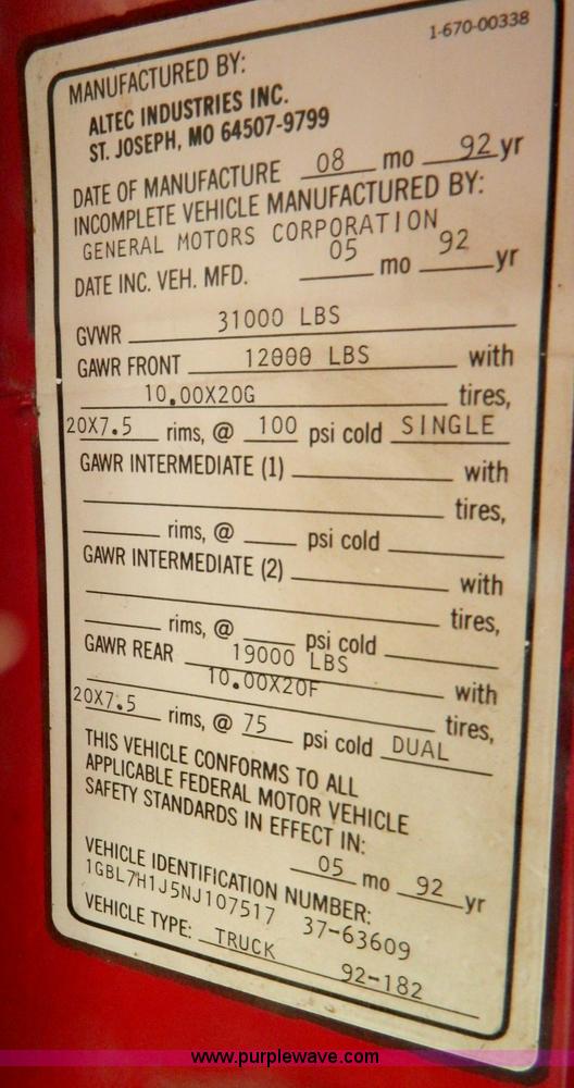 image for item D8718 1992 Chevrolet Kodiak bucket truck