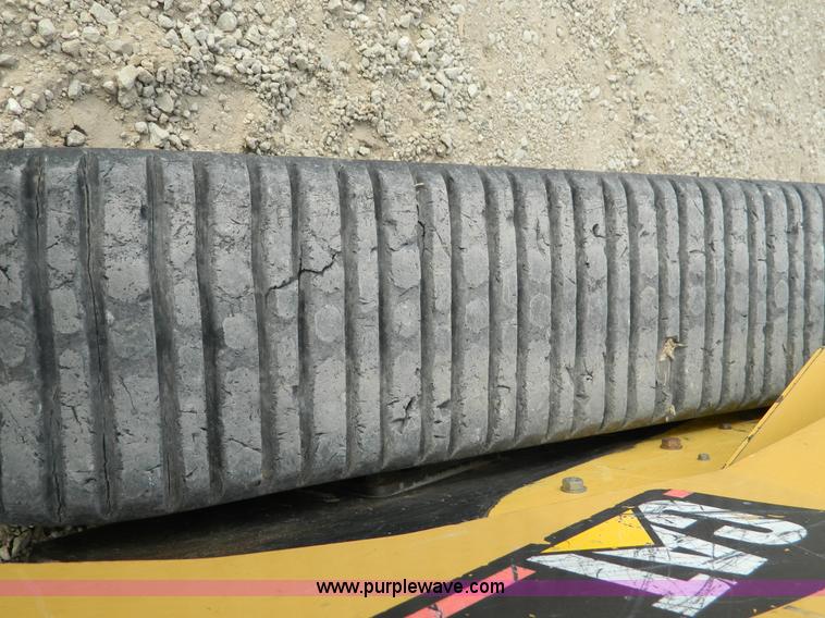 image for item D8720 2007 Caterpillar 257B skid steer