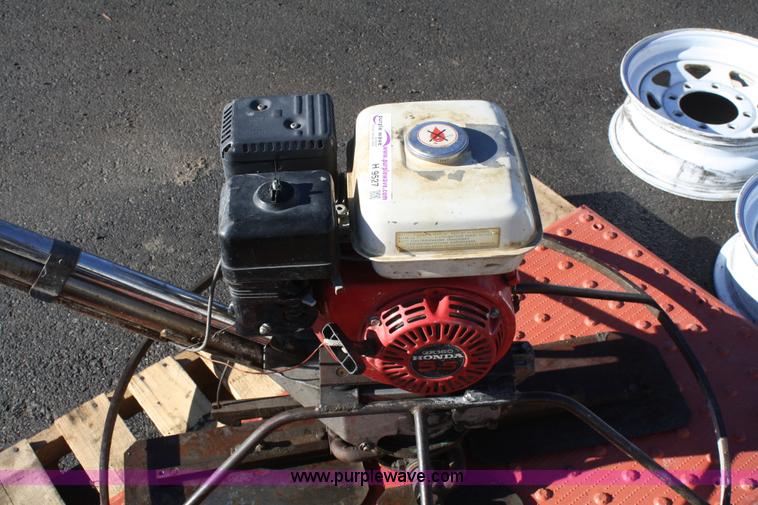 image for item H9527 Whiteman power trowel