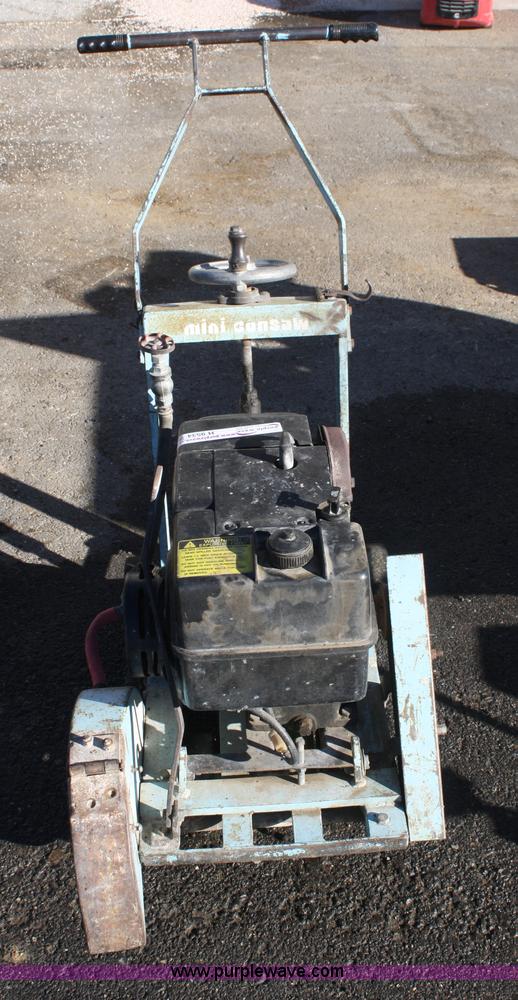 image for item H9534 Concrete saw
