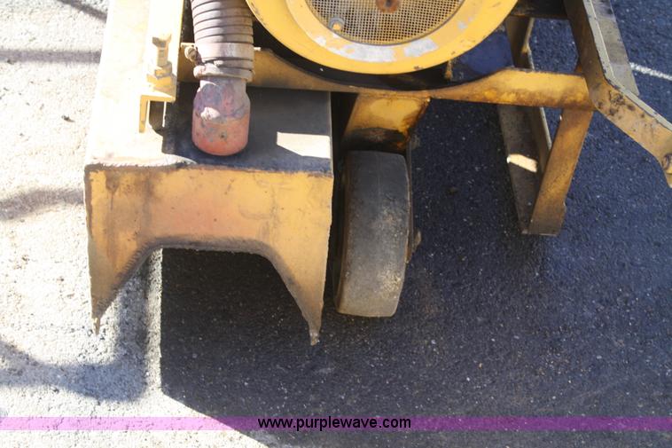 image for item H9535 Wisconsin S-14D asphalt curb machine