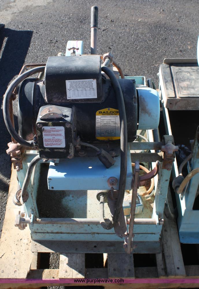 image for item H9549 Target F689 electric brick saw