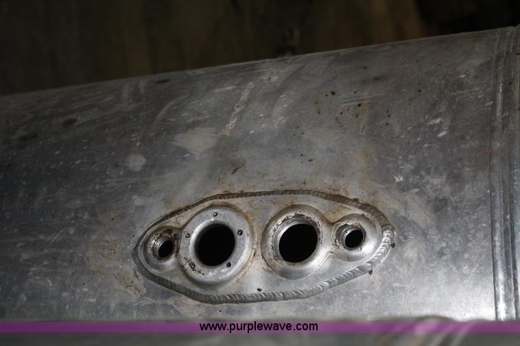 image for item H9582 (2) aluminum fuel tanks