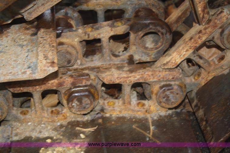 image for item H9613 (2) 16" tracks