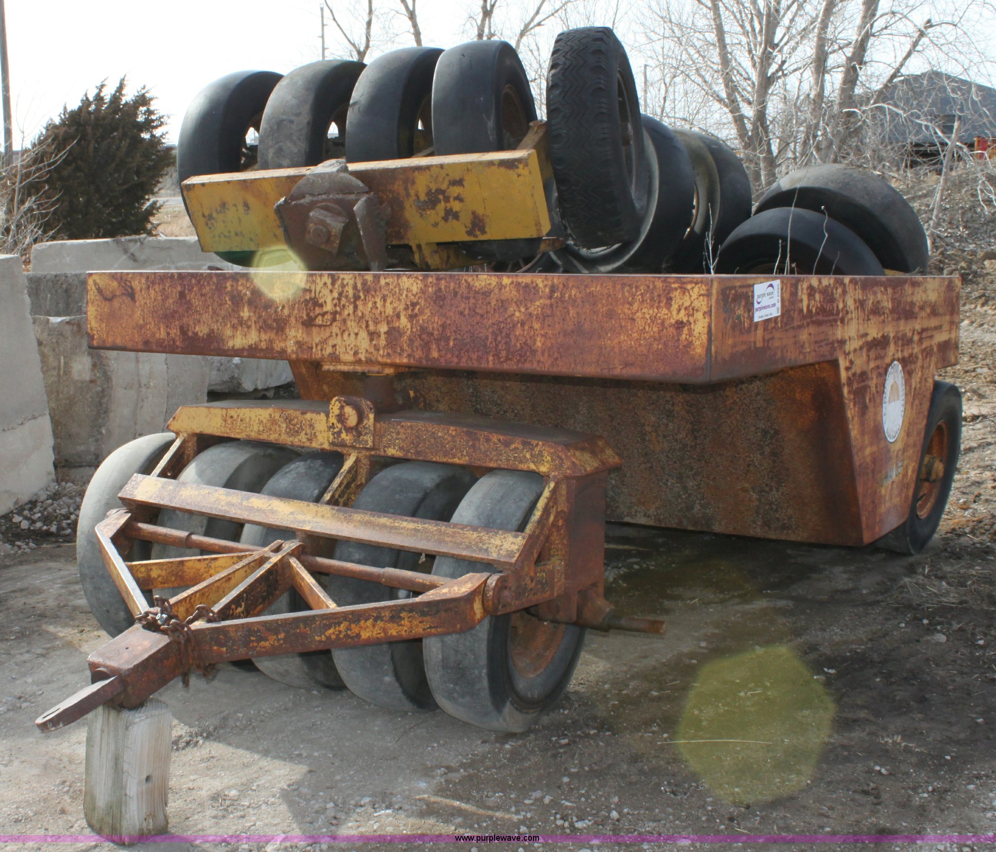 Pull behind pneumatic wheel roller in McPherson, KS Item B8889 sold
