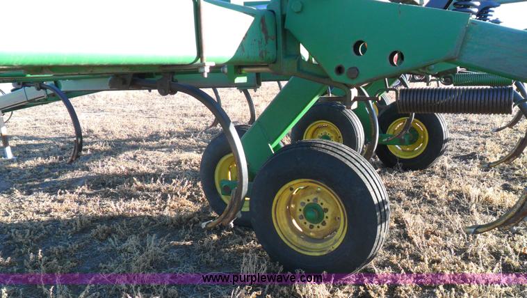 image for item A1940 John Deere 680 three section chisel