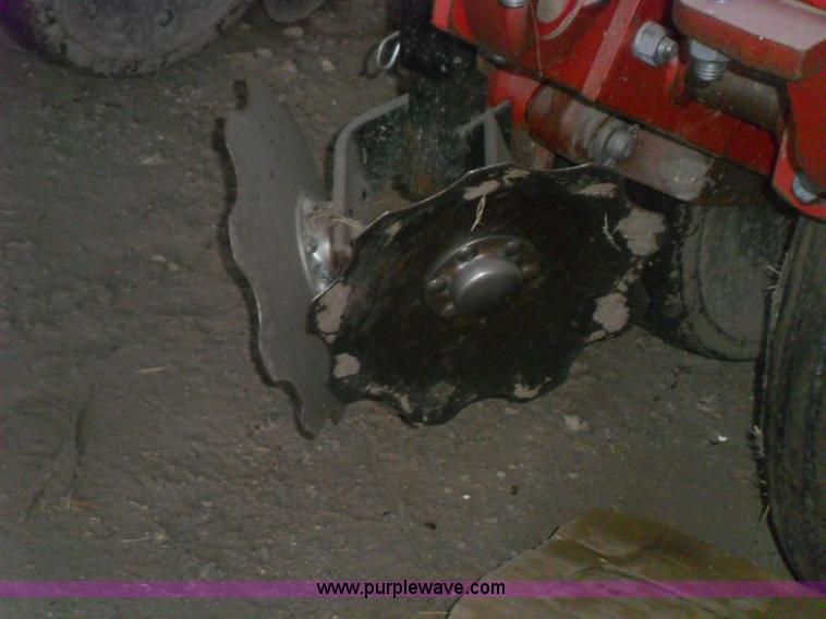 image for item A1975 CIH 955 planter