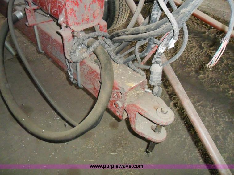 image for item A1975 CIH 955 planter