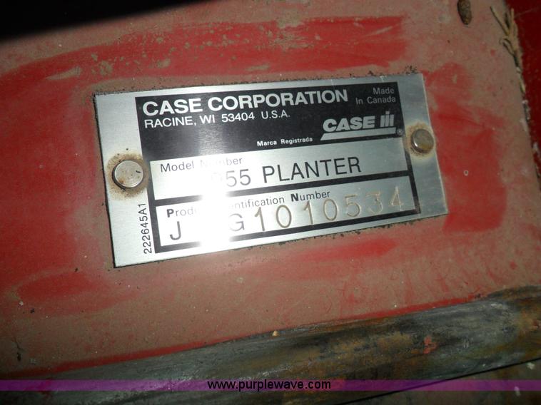 image for item A1975 CIH 955 planter