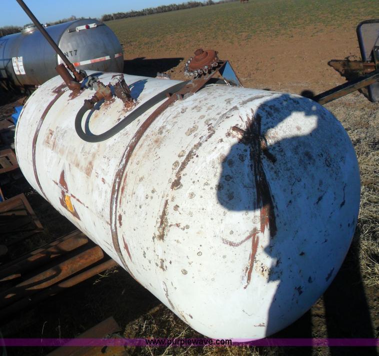 image for item A1977 500 gallon NH3 tank