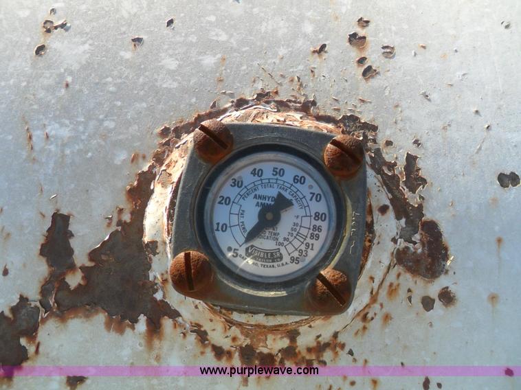 image for item A1977 500 gallon NH3 tank