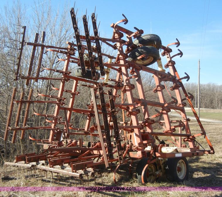 image for item A3477 Krause 4129 28' field cultivator