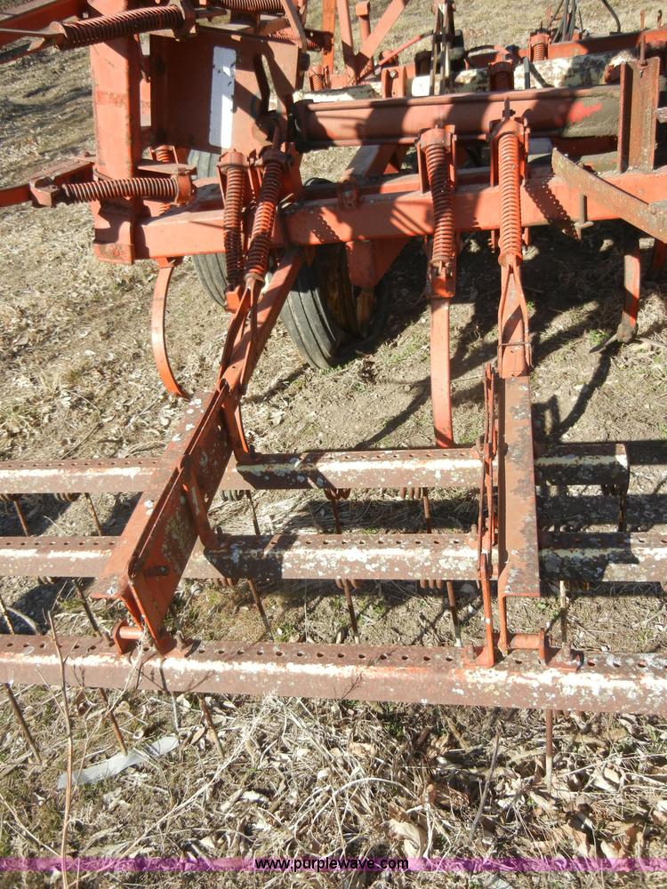 image for item A3477 Krause 4129 28' field cultivator