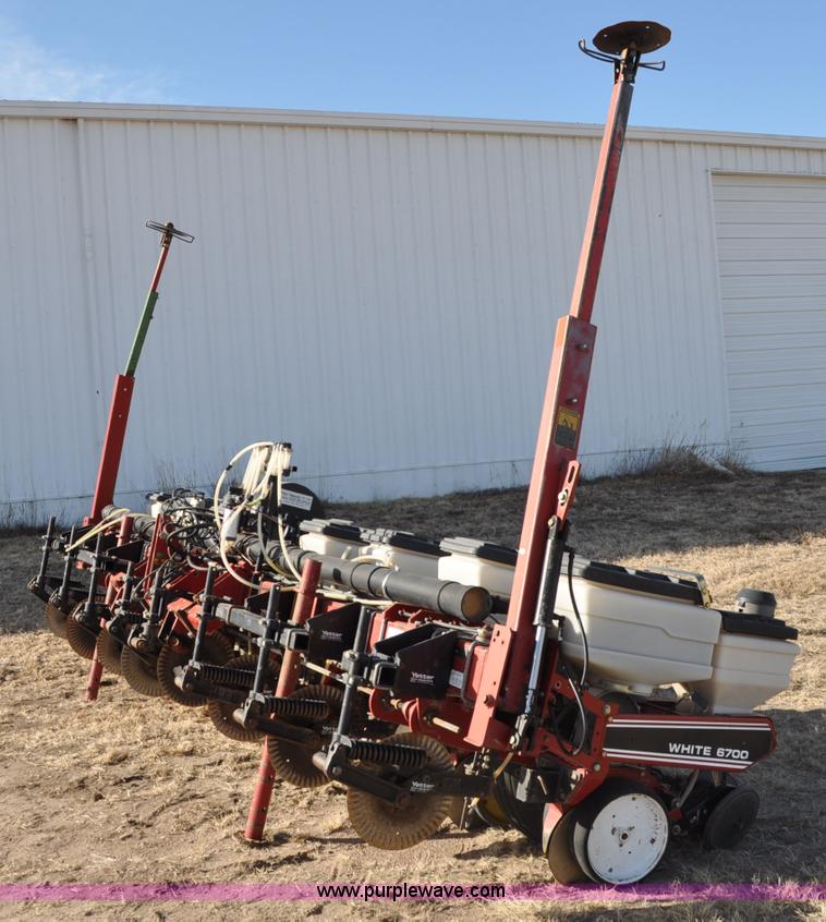 image for item A5842 White 6700 8 row planter