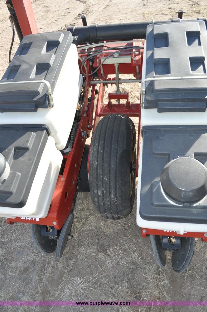 image for item A5842 White 6700 8 row planter