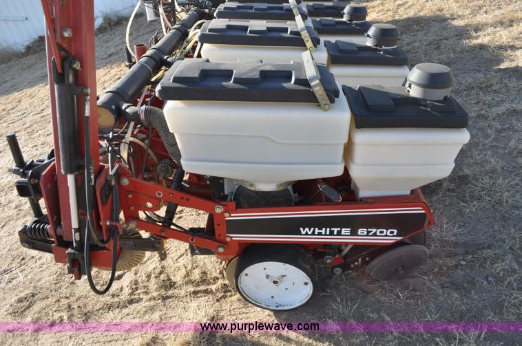 image for item A5842 White 6700 8 row planter