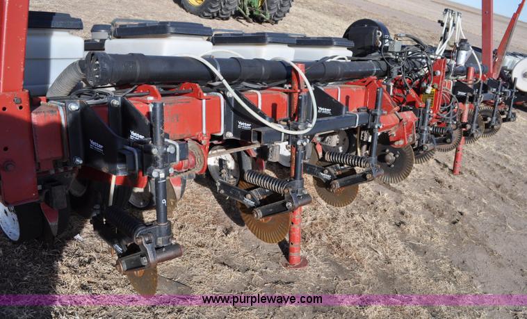 image for item A5842 White 6700 8 row planter