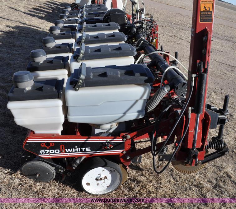 image for item A5842 White 6700 8 row planter