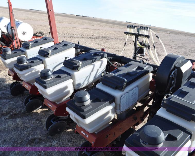 image for item A5842 White 6700 8 row planter