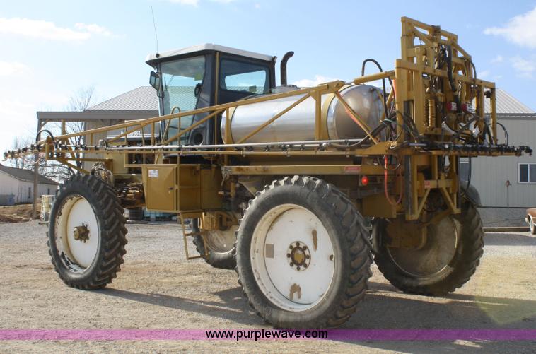 image for item A6729 1996 Ag-Chem RoGator 854 sprayer