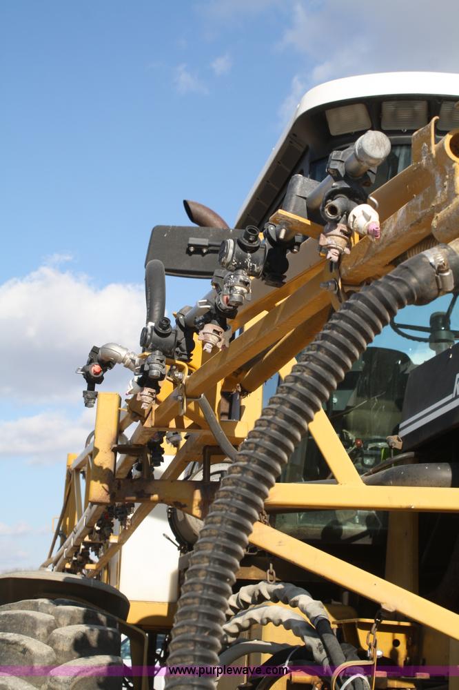 image for item A6729 1996 Ag-Chem RoGator 854 sprayer