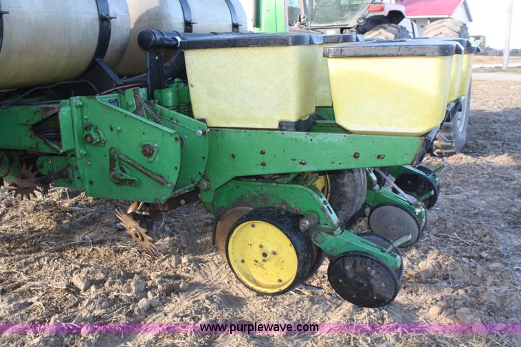 image for item A6730 John Deere 7200 12 row planter
