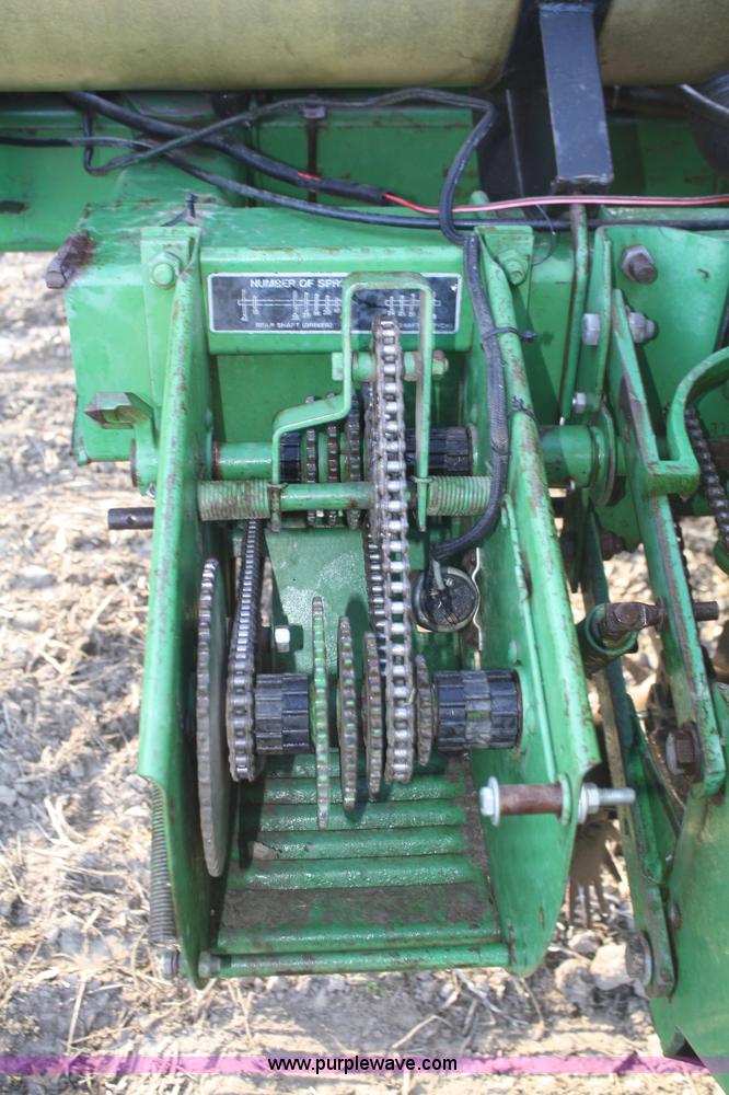 image for item A6730 John Deere 7200 12 row planter