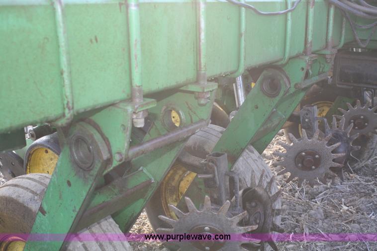 image for item A6730 John Deere 7200 12 row planter