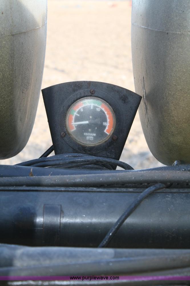 image for item A6730 John Deere 7200 12 row planter