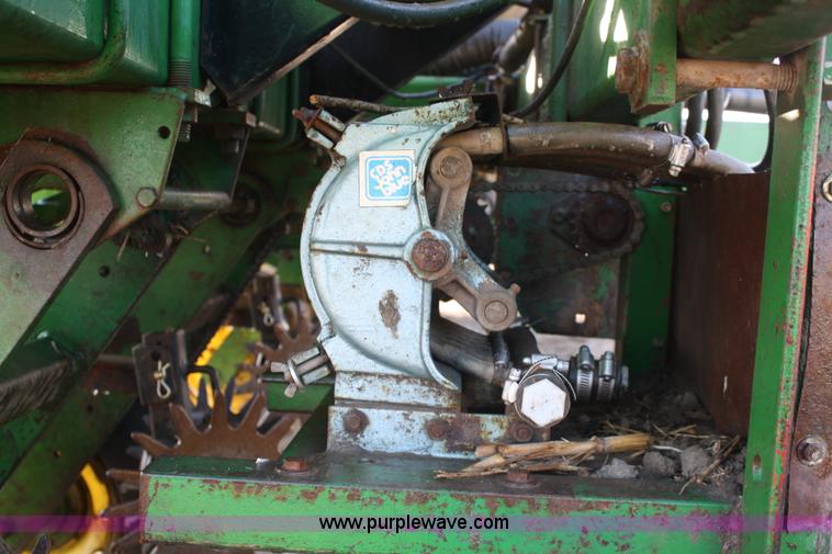 image for item A6730 John Deere 7200 12 row planter
