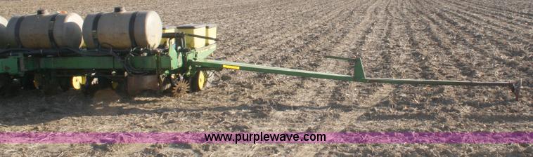 image for item A6730 John Deere 7200 12 row planter