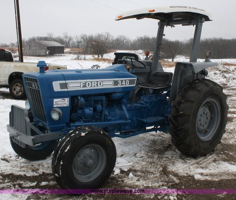 image for item A6993 1989 Ford 340 industrial tractor