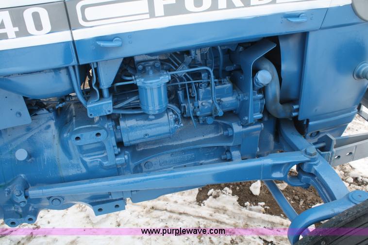 image for item A6993 1989 Ford 340 industrial tractor