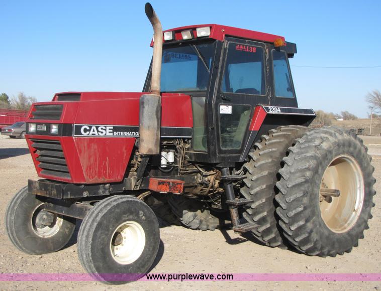 image for item B2128 1984 Case IH 2394 tractor