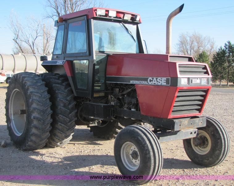 image for item B2128 1984 Case IH 2394 tractor