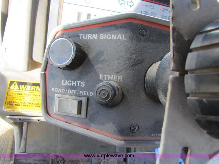 image for item B2128 1984 Case IH 2394 tractor