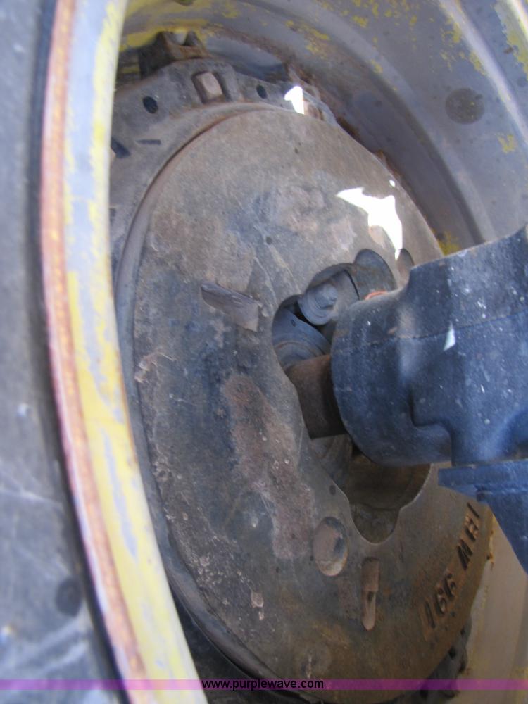 image for item B2128 1984 Case IH 2394 tractor