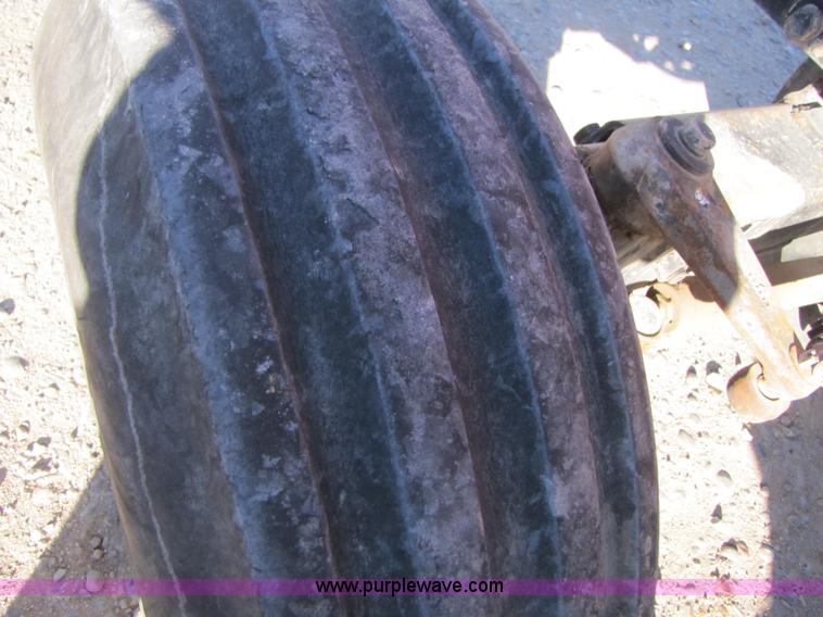 image for item B2128 1984 Case IH 2394 tractor