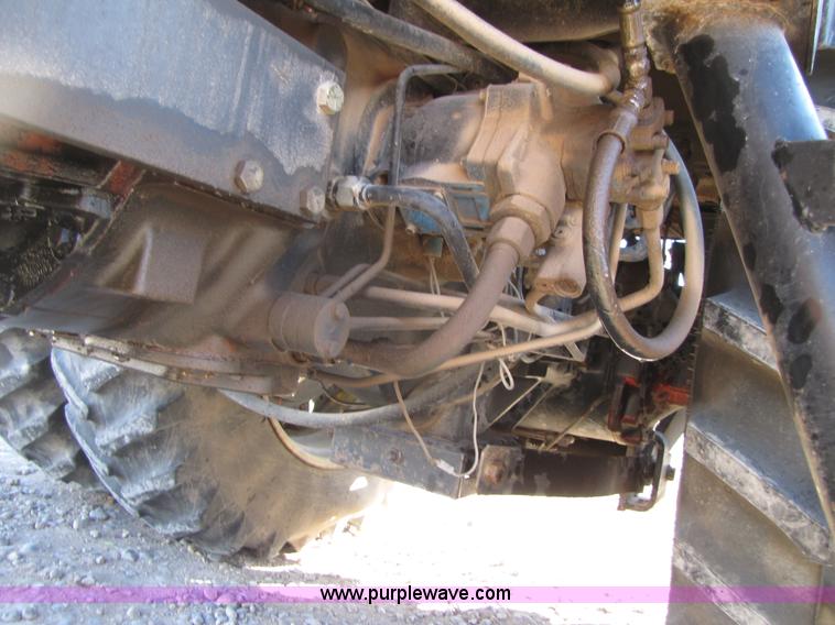 image for item B2128 1984 Case IH 2394 tractor