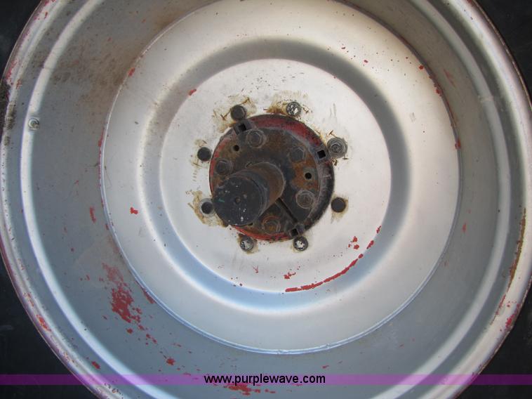 image for item B2128 1984 Case IH 2394 tractor